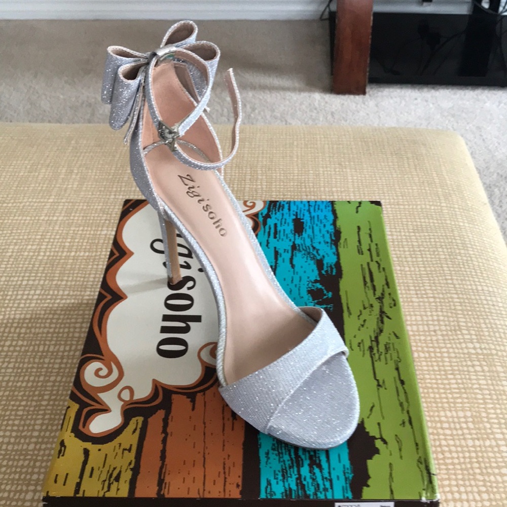 Zigi Soho Silver Heel with Bow
